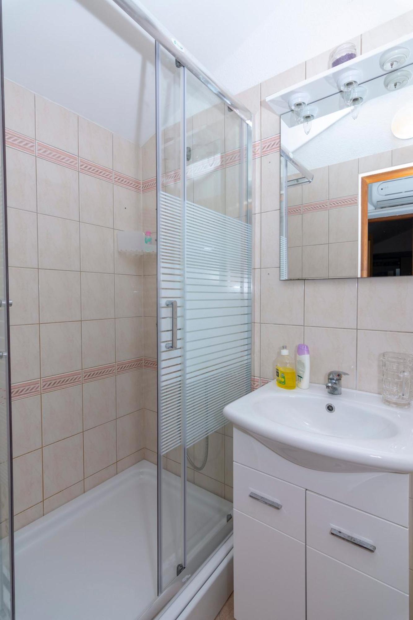 Apartmani Filip Pag Town Exterior foto